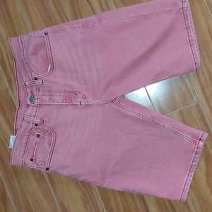 Levi's men's shorts waist 31 Guava color